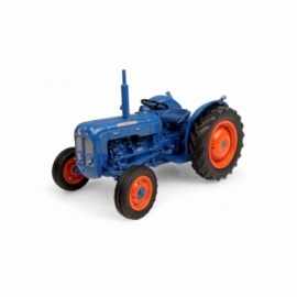 Universal Hobbies 1:32 Scale Fordson Dexta (1960) Tractor Diecast Replica UH6270