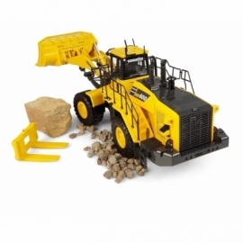 Universal Hobbies 1:50 Scale Komatsu WA600-8 Stone Handler Diecast Replica UH8153