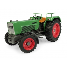 Universal Hobbies 1:32 Scale Fendt Farmer 3S - 4WD Tractor Diecast Replica UH5308