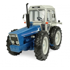 Universal Hobbies 1:32 Scale Ford County 1174 Tractor Diecast Replica UH5271