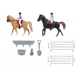 2 Horses with riders and accessories